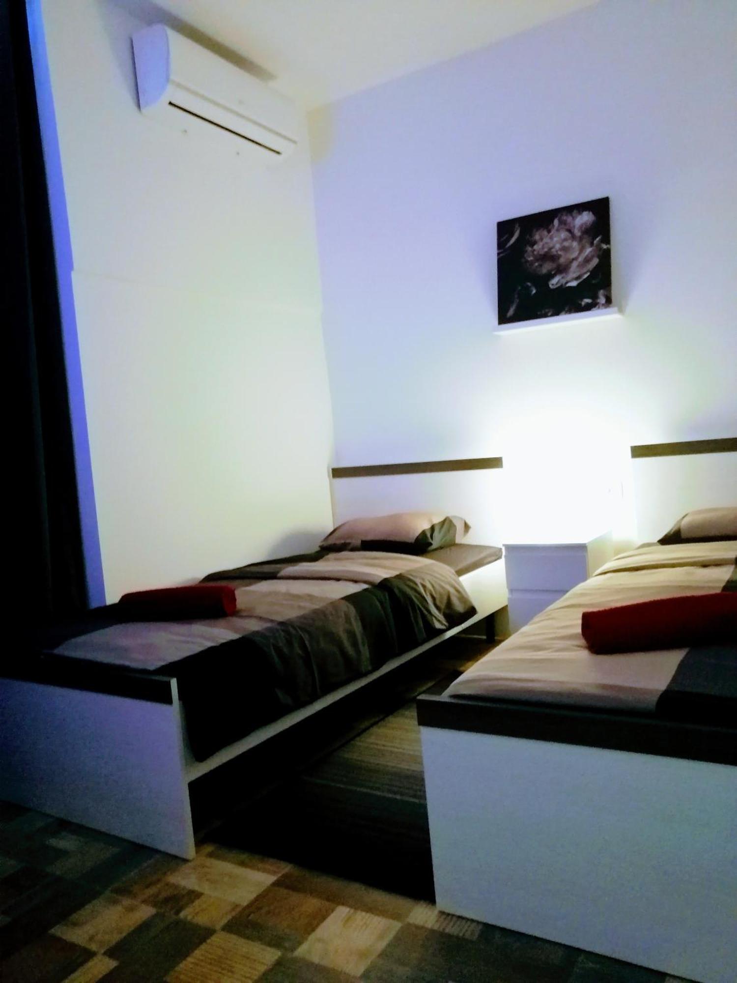 Pula Center - Studio Apartments エクステリア 写真